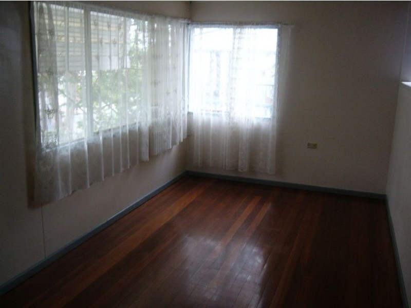 45 Wooloowin Ave, Wooloowin QLD 4030
