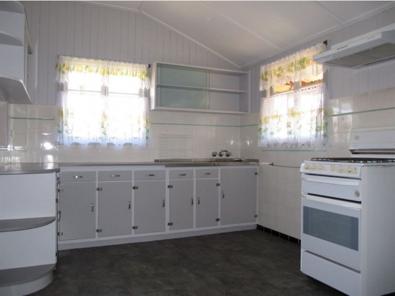 24 Oxford St, Hamilton QLD 4007