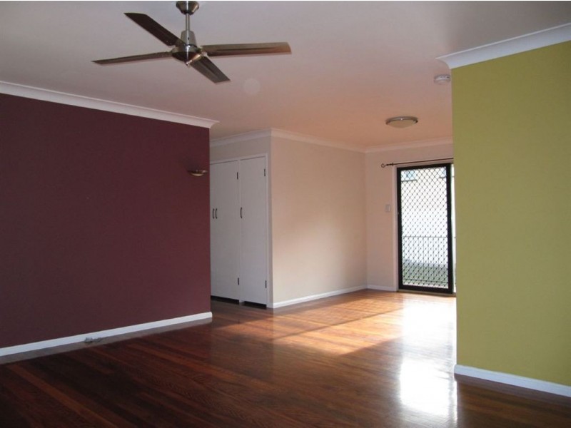 28 Loombah Cresent, Ferny Hills QLD 4055