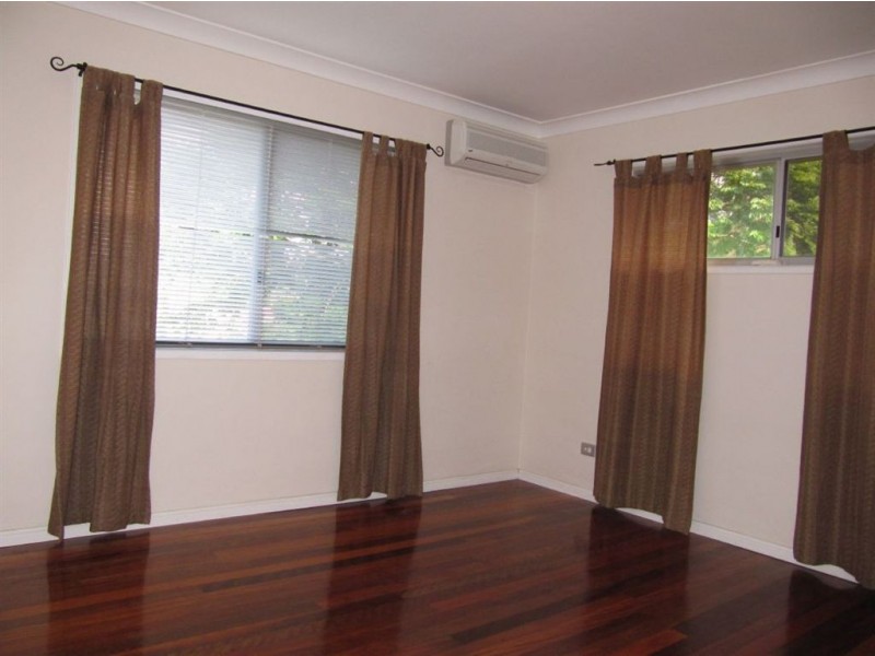 28 Loombah Cresent, Ferny Hills QLD 4055