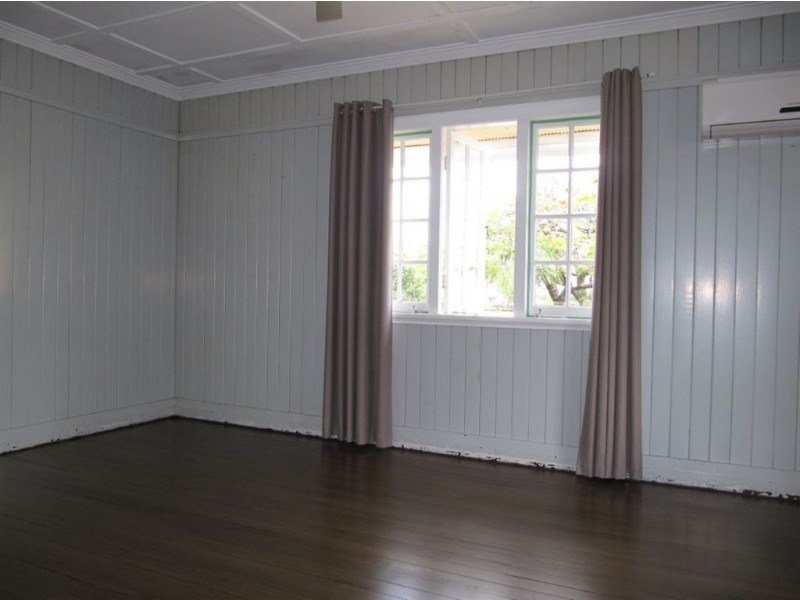 8 Bourne St, Clayfield QLD 4011