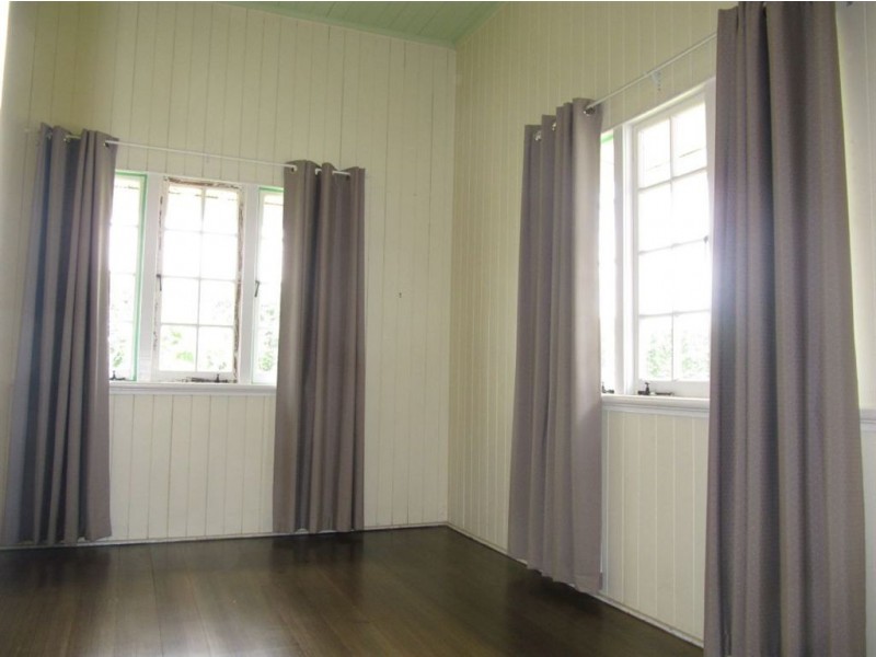 8 Bourne St, Clayfield QLD 4011