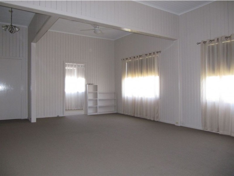 24 Oxford Street, Hamilton QLD 4007