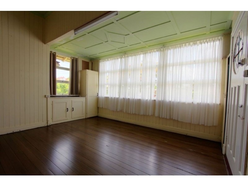 8 Bourne St, Clayfield QLD 4011