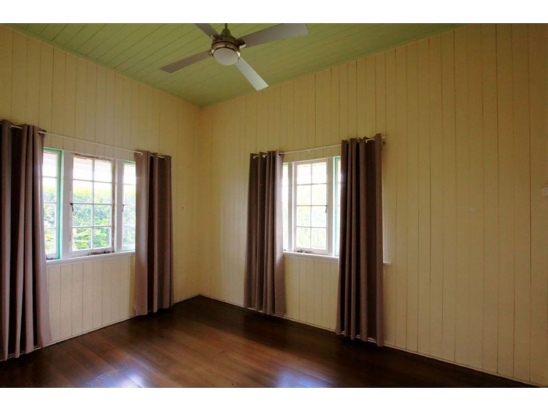 8 Bourne St, Clayfield QLD 4011