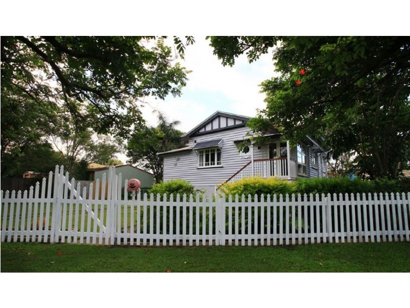 12 Gadara Street, Hendra QLD 4011