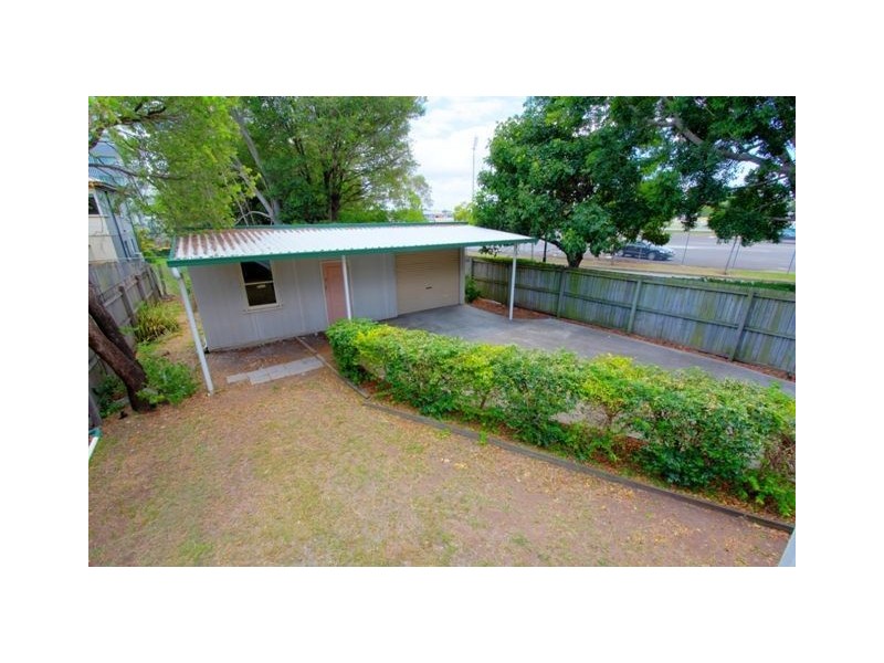 24 Hunt Street, Hamilton QLD 4007