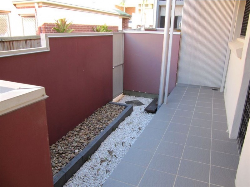 2/22 Wellington St, Wooloowin QLD 4030