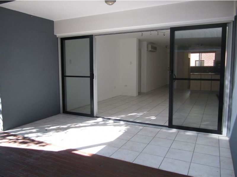 2/22 Wellington St, Wooloowin QLD 4030