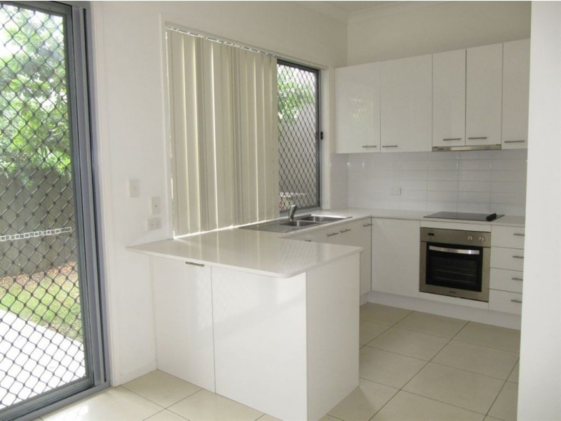 2/42 Julia Street, Wavell Heights QLD 4012