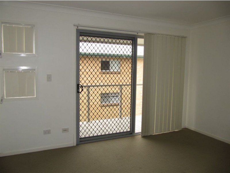 2/42 Julia Street, Wavell Heights QLD 4012