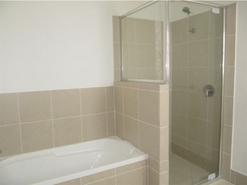 2/42 Julia Street, Wavell Heights QLD 4012