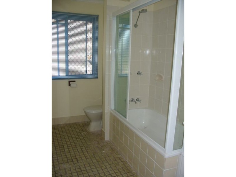 1/148 Flower St, Northgate QLD 4013