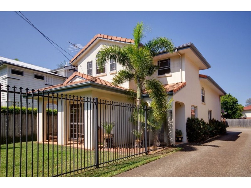 53 College Street, Hamilton QLD 4007