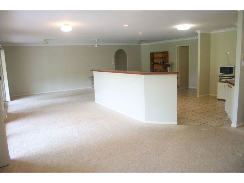 117 McAlroy Rd, Ferny Grove QLD 4055