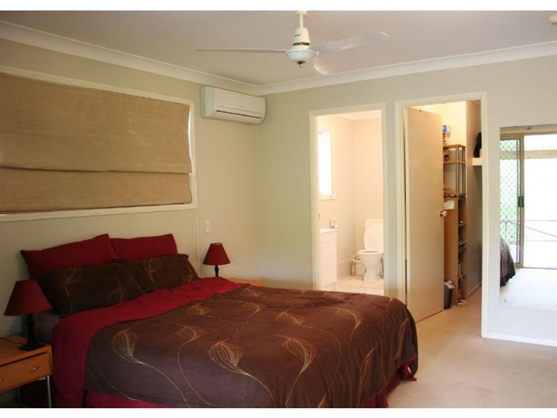 117 McAlroy Rd, Ferny Grove QLD 4055