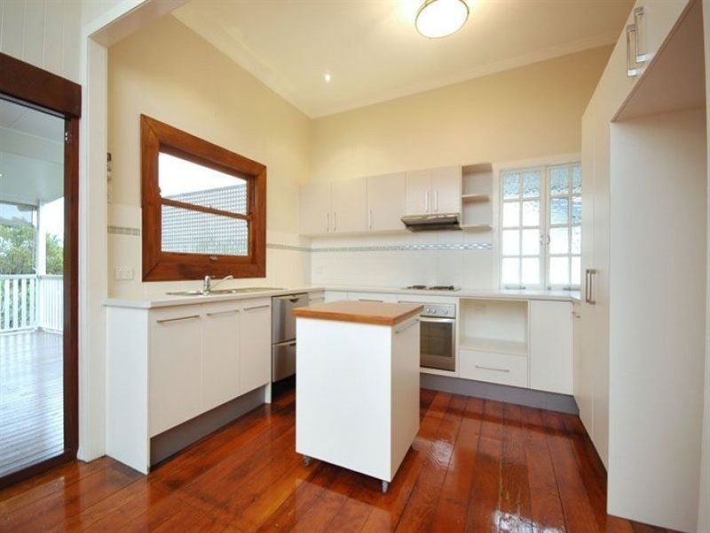 14 Camden St, Albion QLD 4010