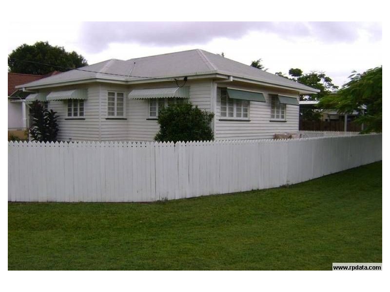 34 Williams Avenue, Hendra QLD 4011