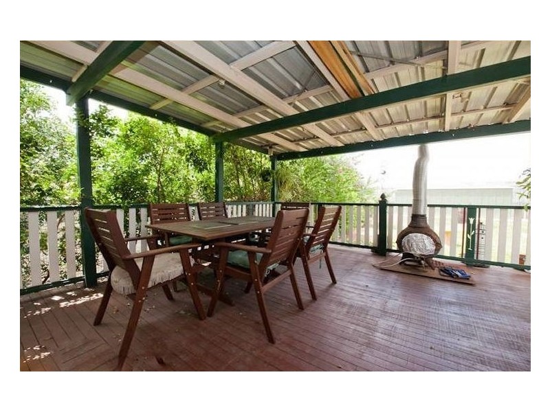 89 Raceview Avenue, Hendra QLD 4011