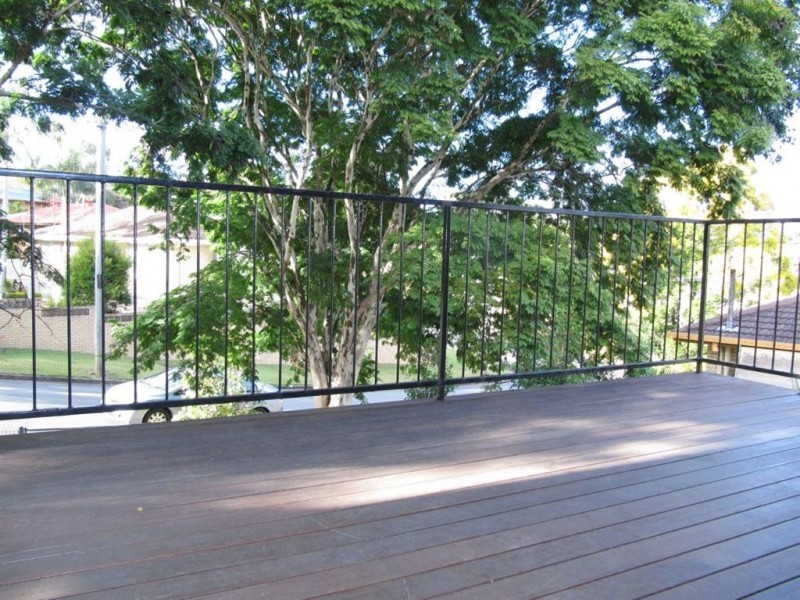 28 Loombah Cresent, Ferny Hills QLD 4055