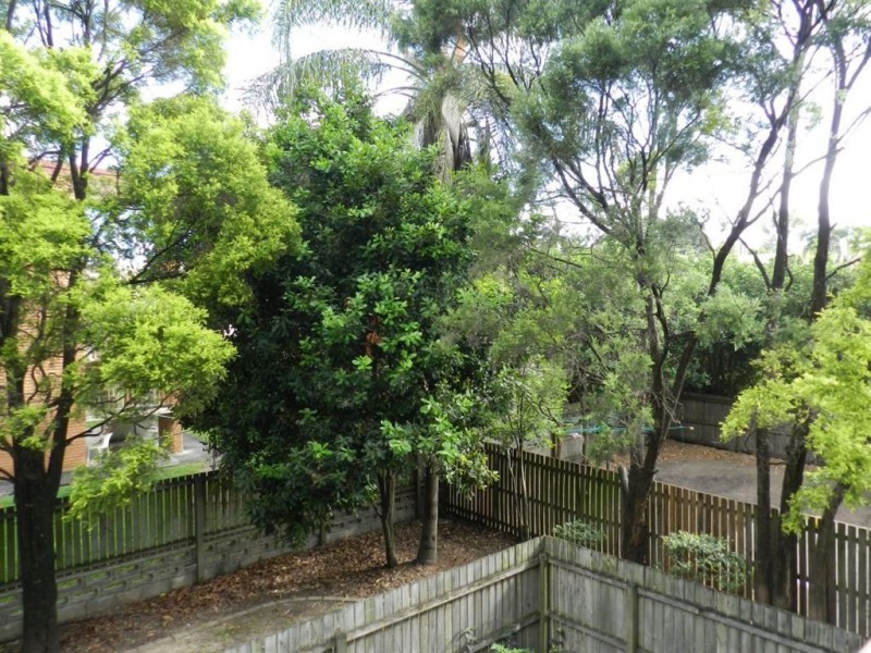 6/10 Surrey St, Nundah QLD 4012