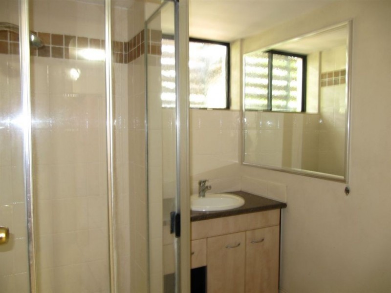 1/25 Collins St, Clayfield QLD 4011