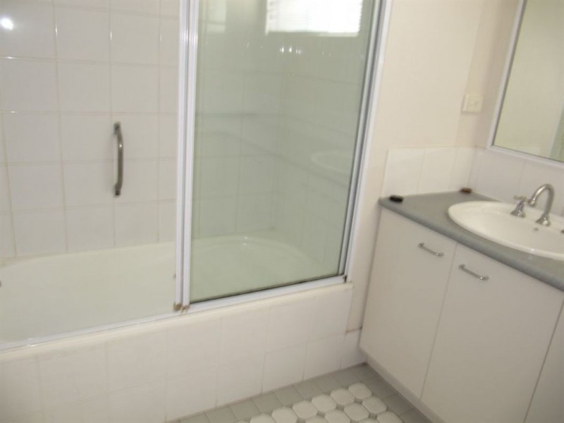 4/46 Rode Rd, Wavell Heights QLD 4012