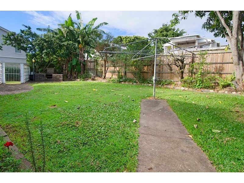 3 Woodville Street, Hendra QLD 4011