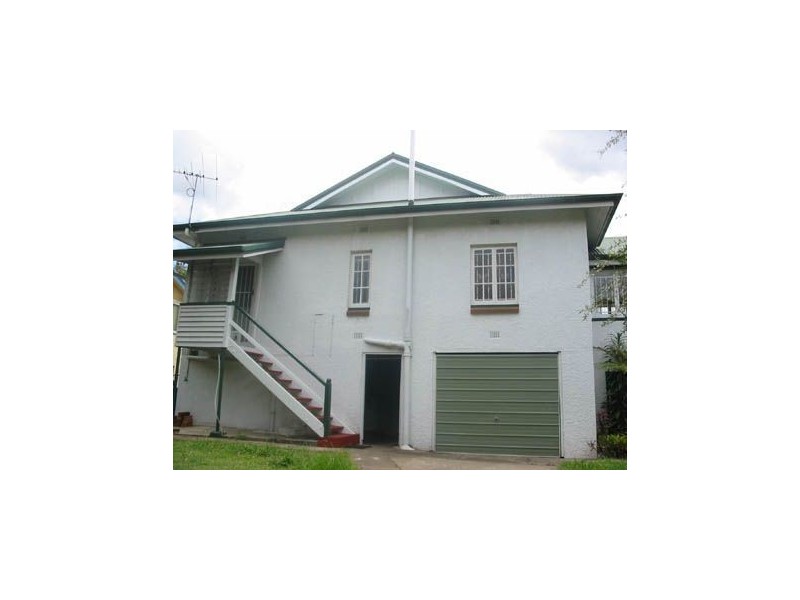 15 Norman St, Wooloowin QLD 4030