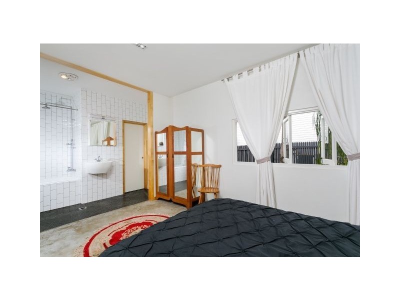 73 Goodwood Street, Hendra QLD 4011