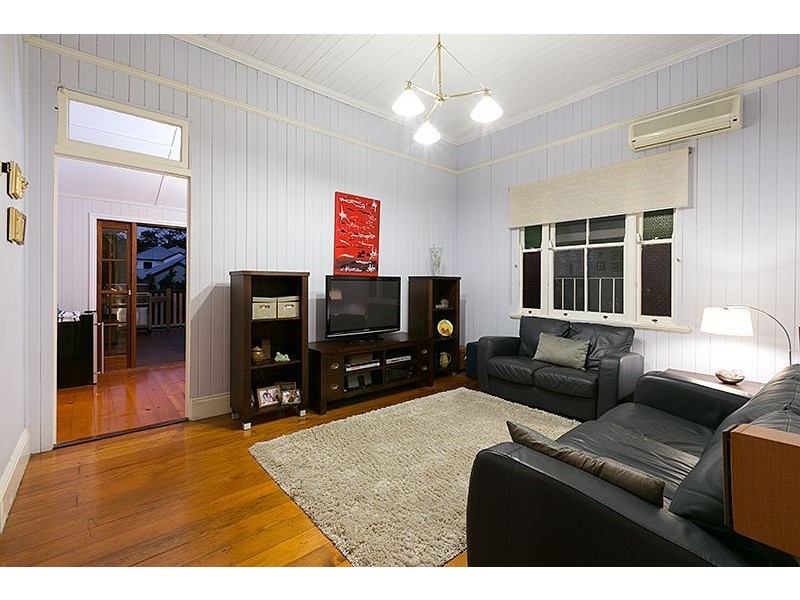 41 Grove Street, Albion QLD 4010