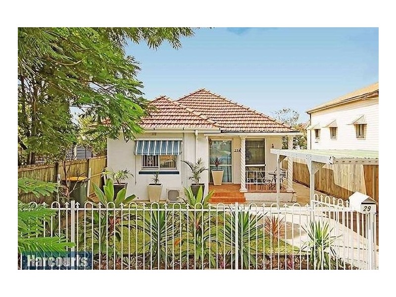 29 Ure Street, Hendra QLD 4011