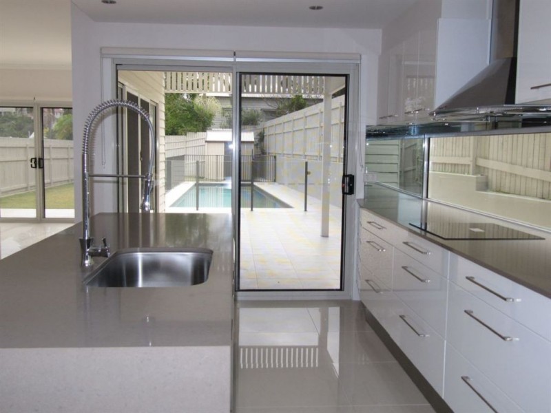 14 York Street, Hamilton QLD 4007