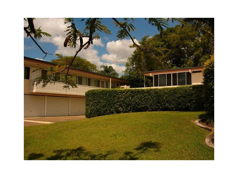 2/22 Boston St, Clayfield QLD 4011