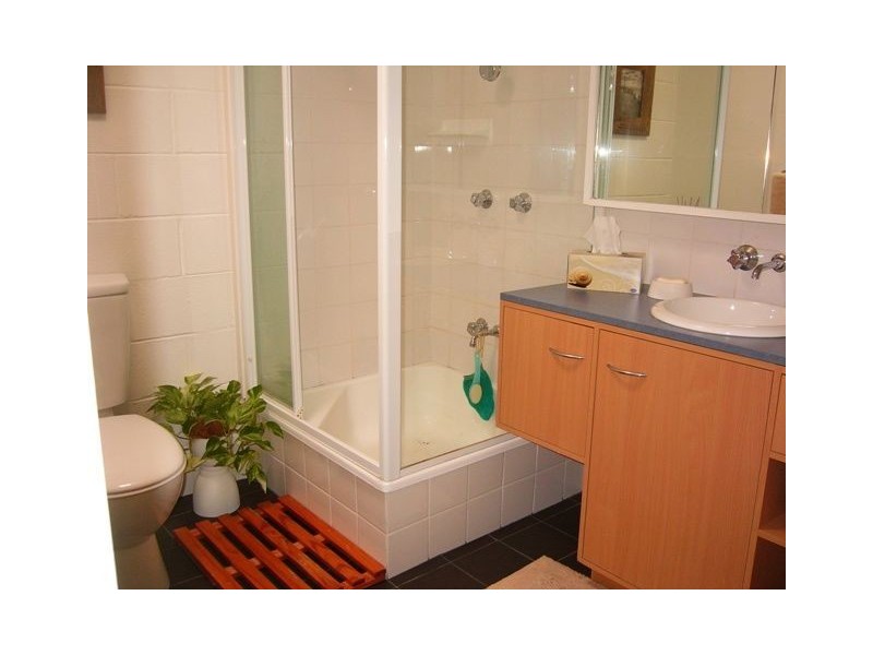 2/22 Boston St, Clayfield QLD 4011