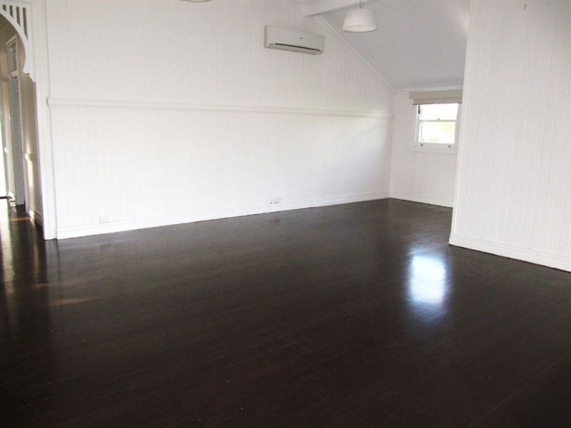 1 McGregor St, Clayfield QLD 4011