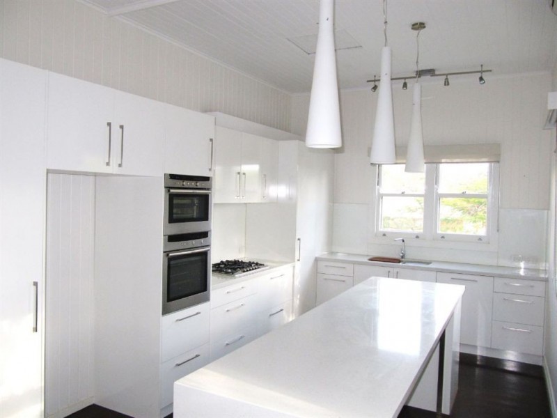 1 McGregor St, Clayfield QLD 4011