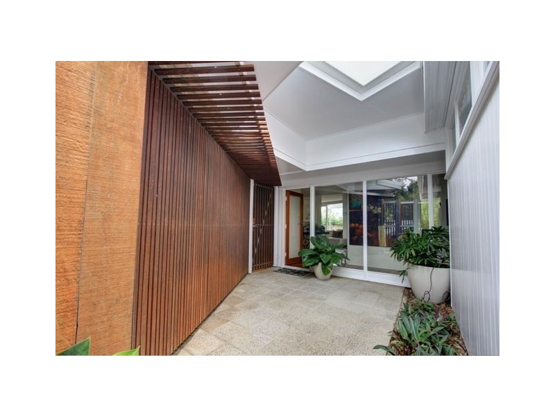 42 Langside Road, Hamilton QLD 4007