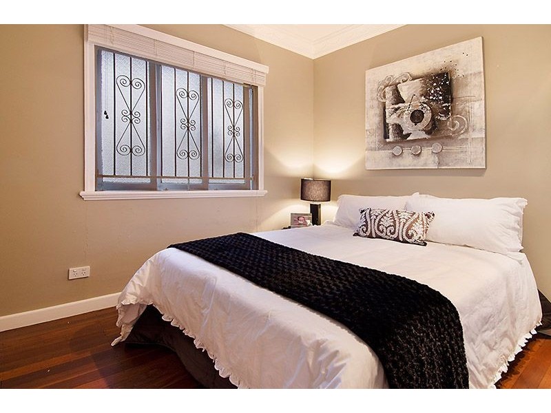 8 Lochrae Street, Wavell Heights QLD 4012