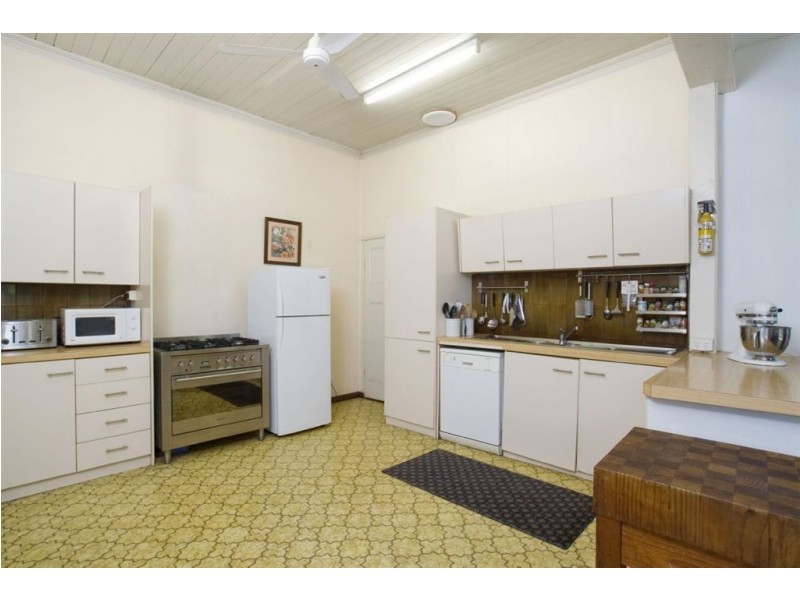 7 West Street, Highgate Hill QLD 4101