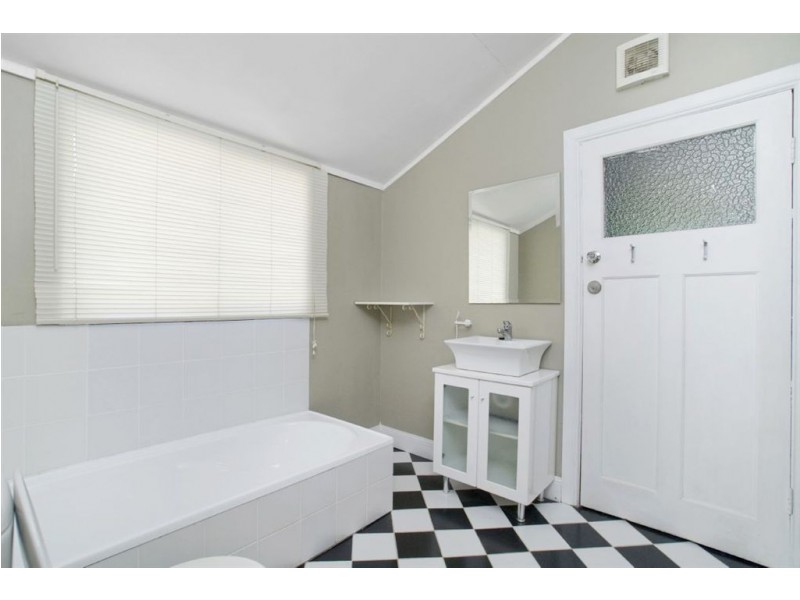 7 West Street, Highgate Hill QLD 4101