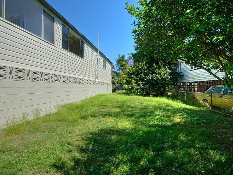 8 Zillman Rd, Hendra QLD 4011