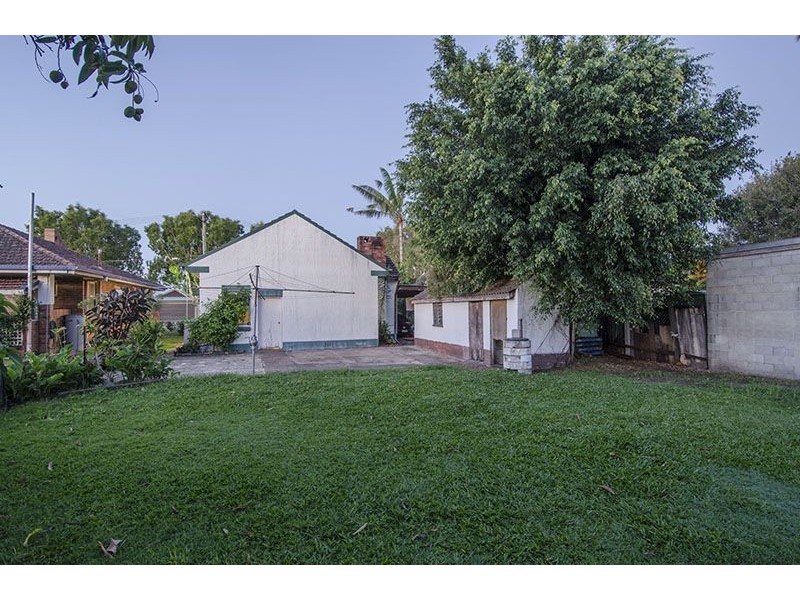 43 Webster Avenue, Hendra QLD 4011