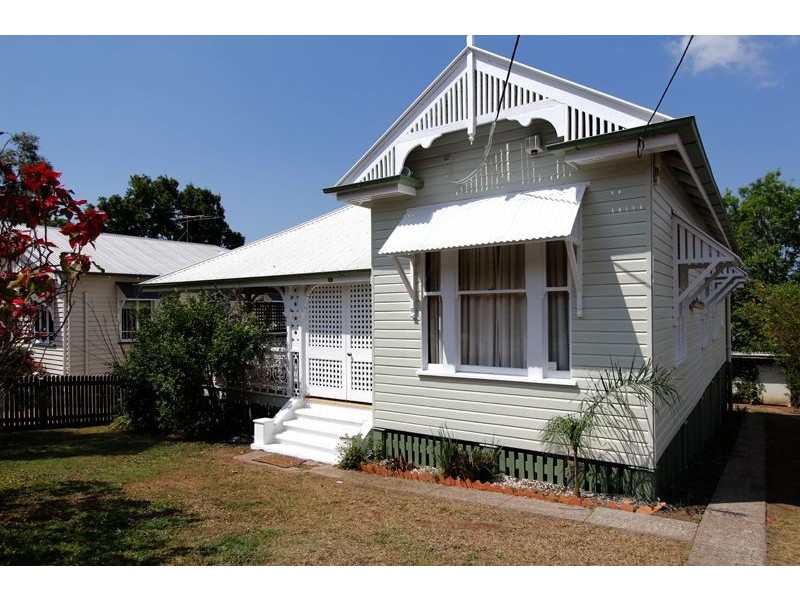 85 Christian St, Clayfield QLD 4011