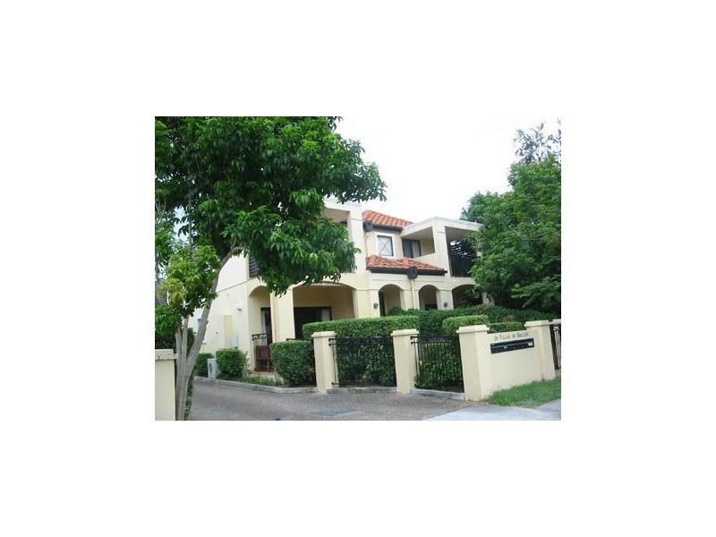 4/28 Bayliss St, Toowong QLD 4066
