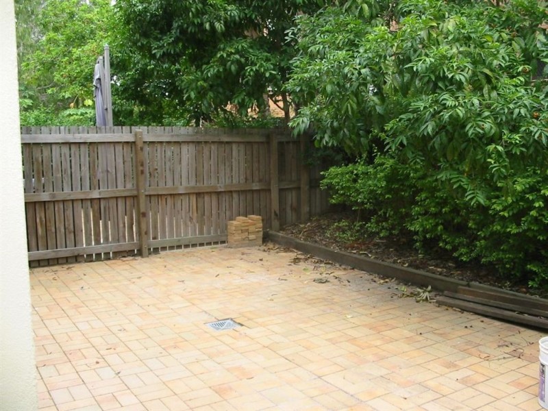 4/28 Bayliss St, Toowong QLD 4066