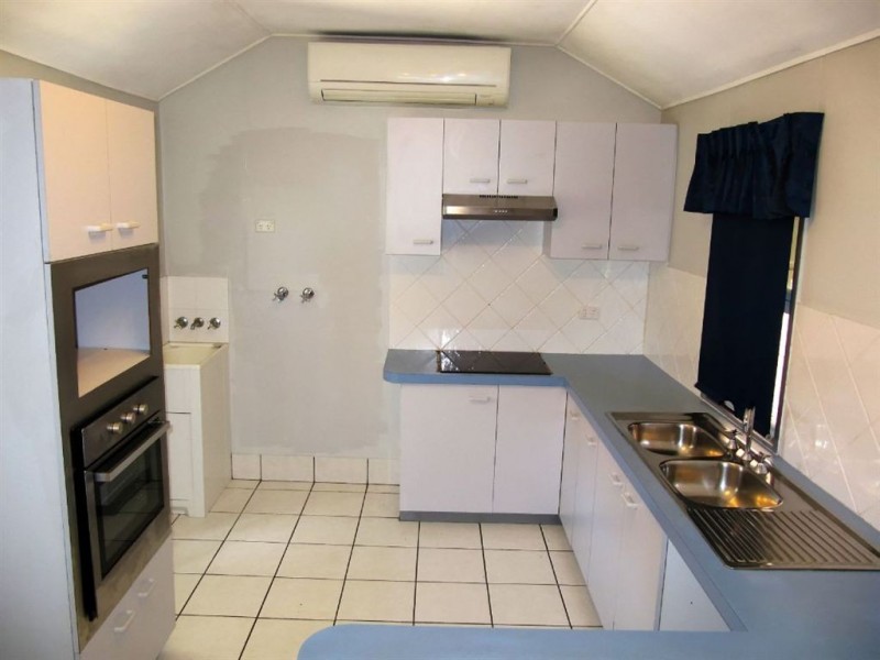 60 Hamilton Rd, Wavell Heights QLD 4012