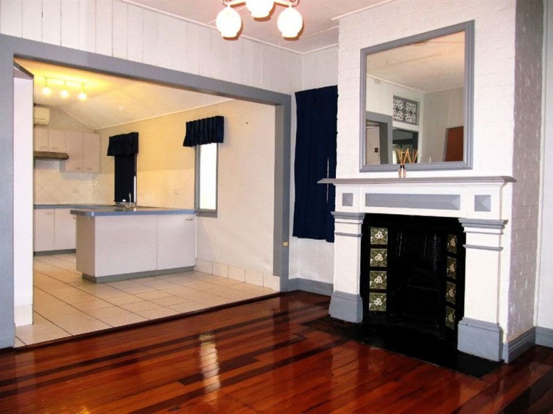 60 Hamilton Rd, Wavell Heights QLD 4012