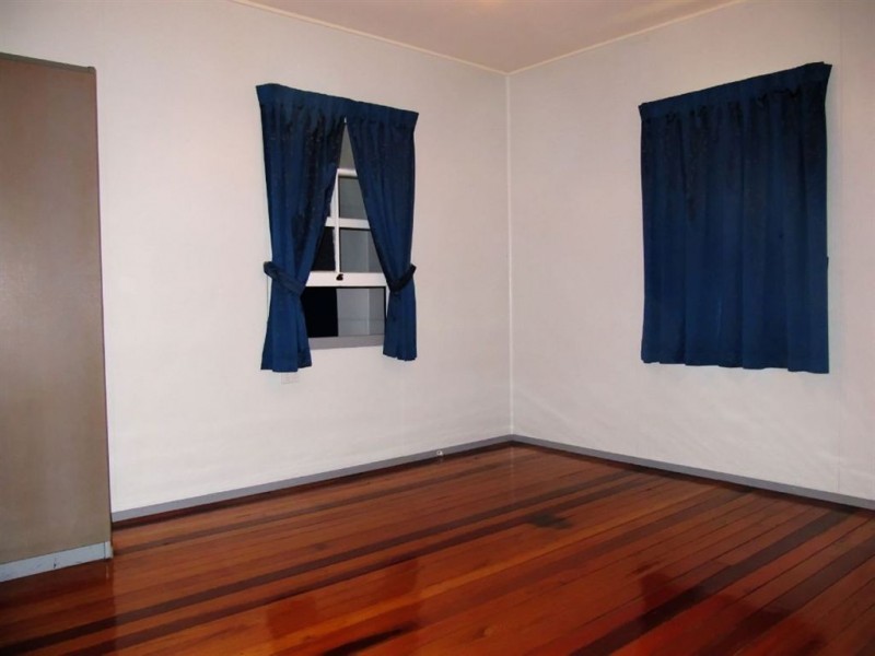 60 Hamilton Rd, Wavell Heights QLD 4012