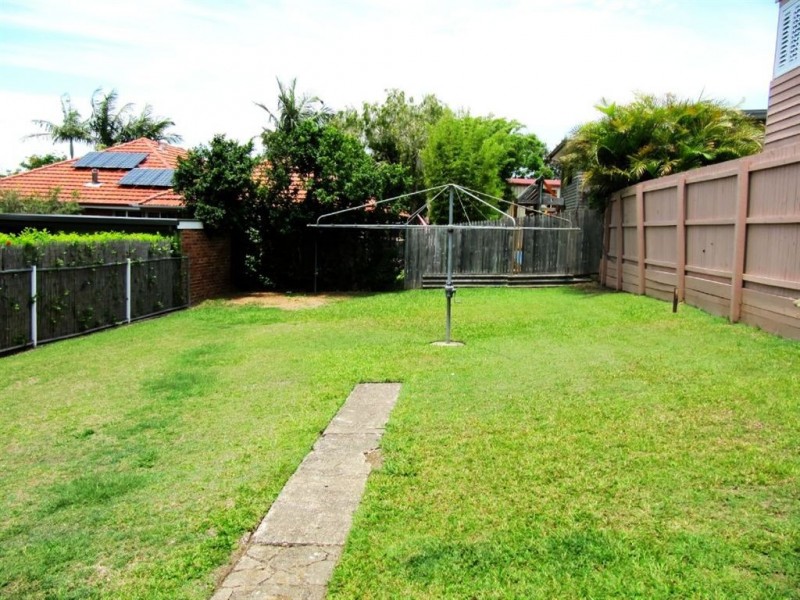 60 Hamilton Rd, Wavell Heights QLD 4012